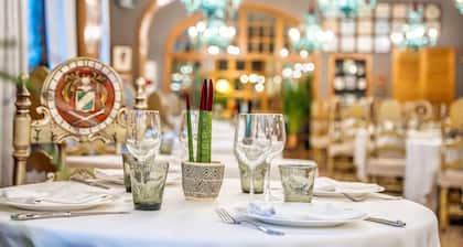 Duran Hotel & Restaurant