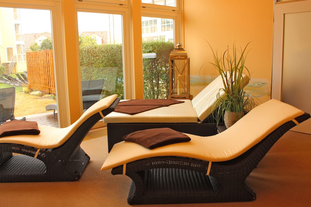 couples treatment room(s), sauna, steam room, turkish bath/hammam