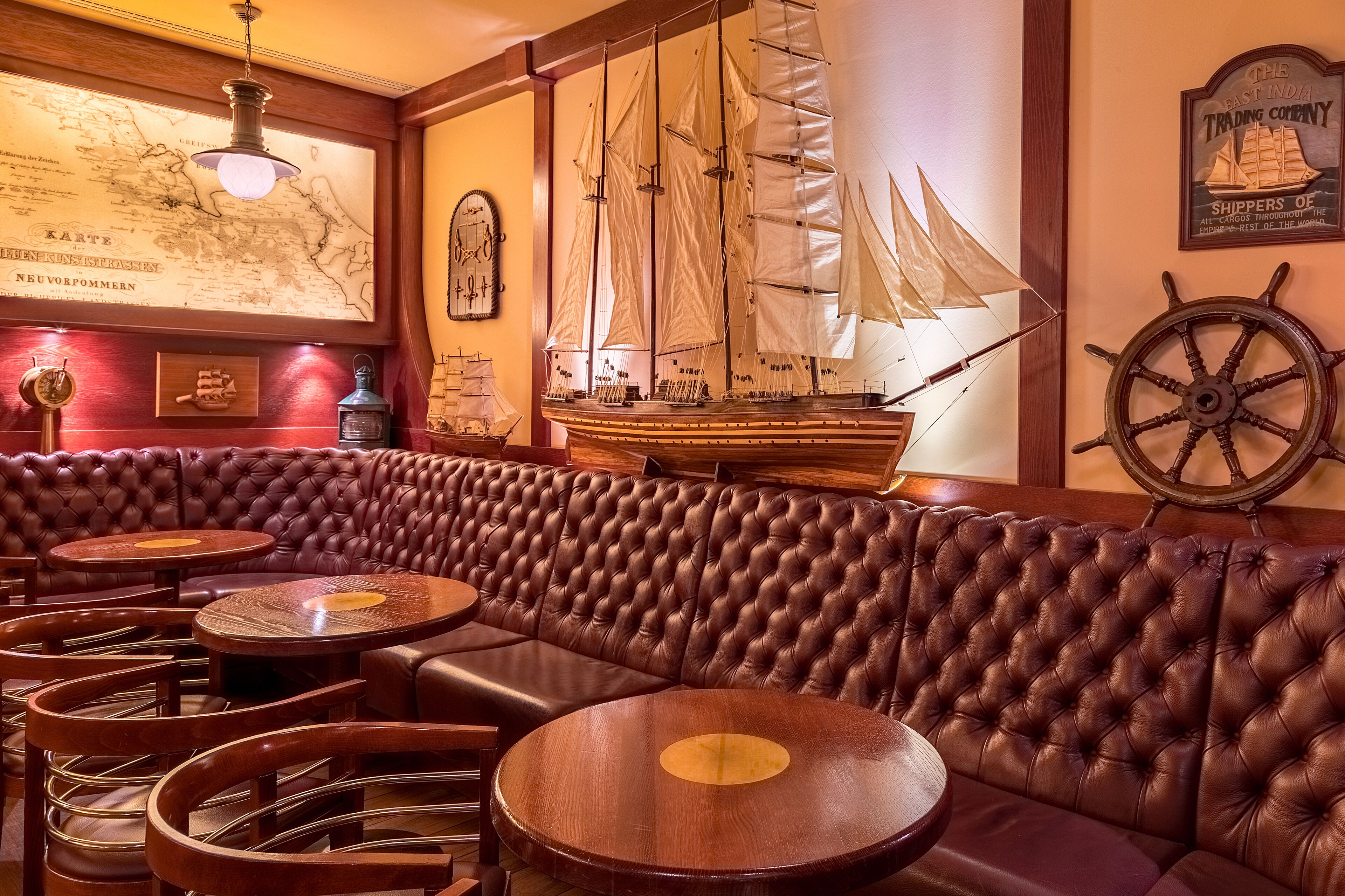 2 bars/lounges, sports bar