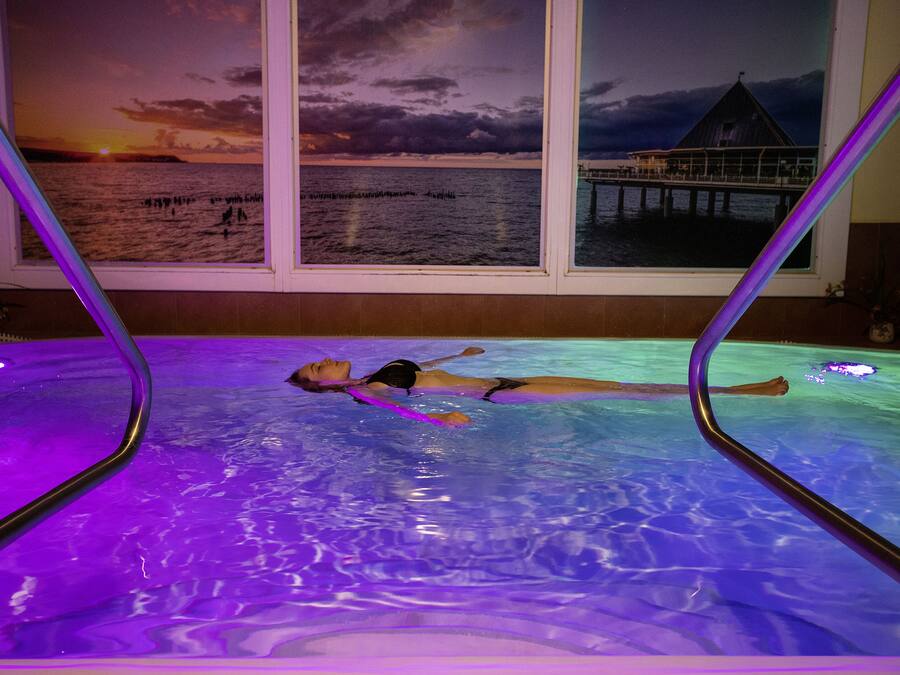 Couples treatment rooms, sauna, steam room, Turkish bath