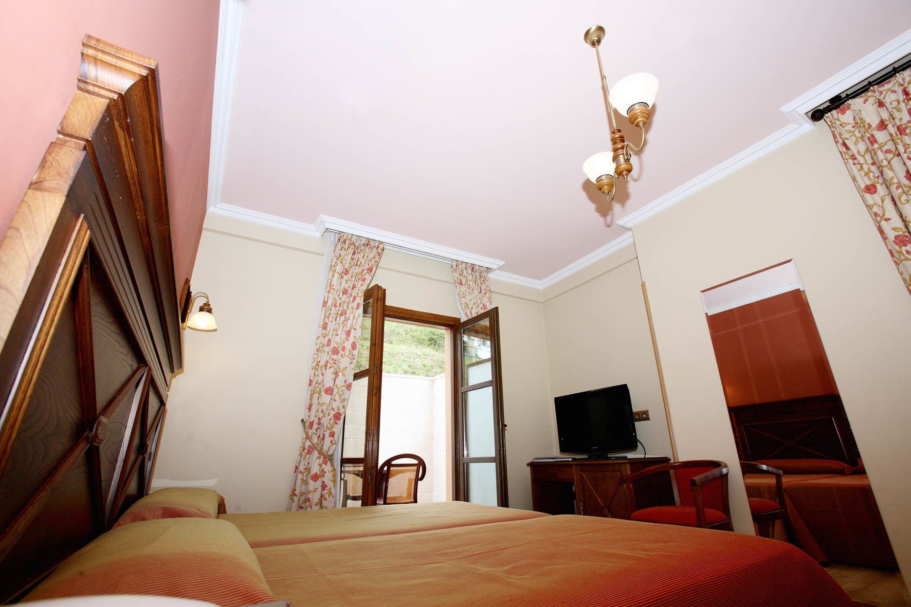 double room | 1 bedroom, premium bedding, select comfort beds, minibar