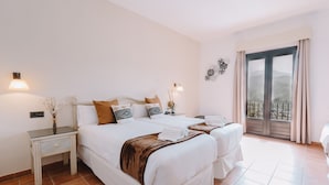 Unclassified image, 2 of 77, button - Hotel Boutique Cerro del Sol (Cenes de la Vega)