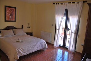 Double Room, Terrace | Down comforters, minibar, individually furnished, desk - La Encina Centenaria (Monachil)