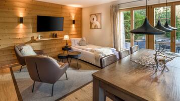 Suite (Part-View) | Premium bedding, pillow-top beds, minibar, in-room safe