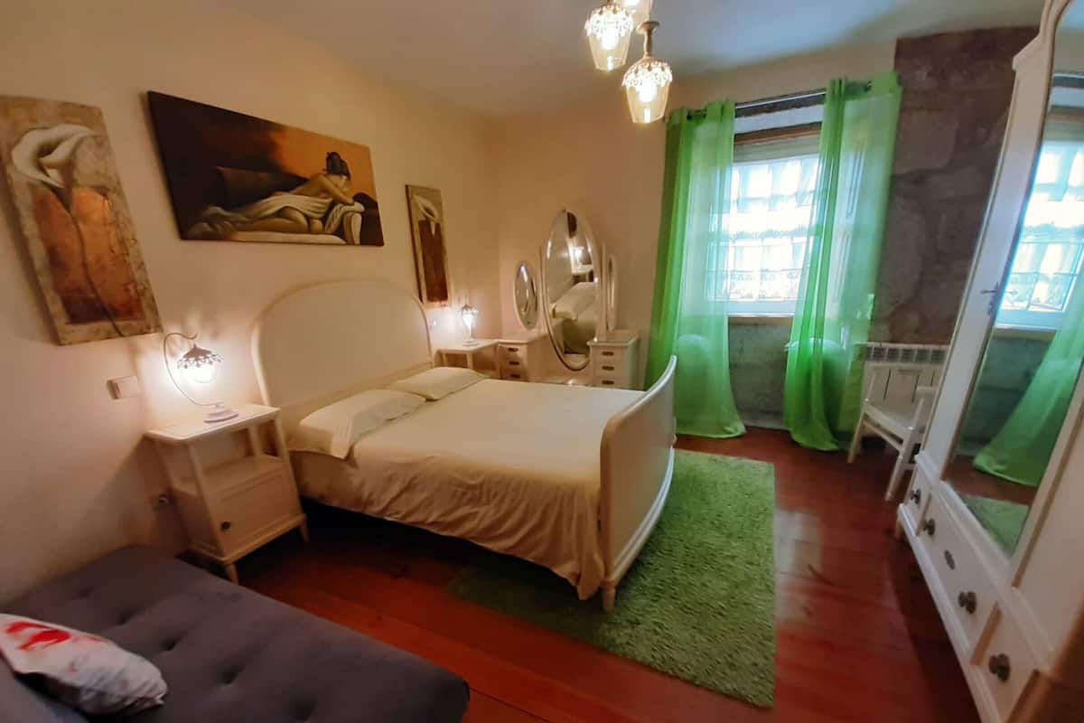Kamar Keluarga, kamar mandi pribadi | 1 kamar tidur, minibar, dan didekorasi berbeda-beda
