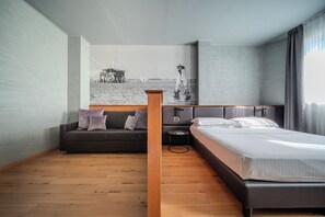 Minibar, in-room safe, desk, blackout drapes - Point Hotel (Piove di Sacco)