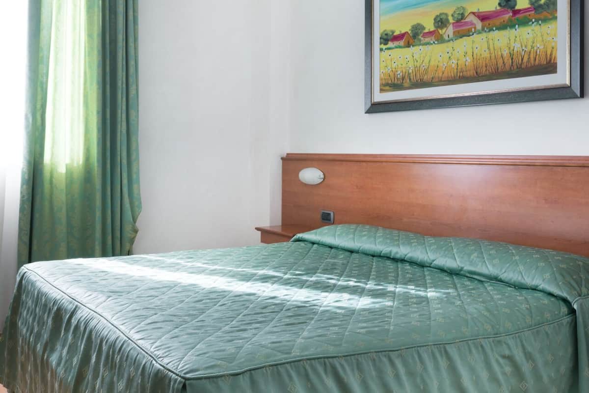 Minibar, in-room safe, desk, blackout curtains