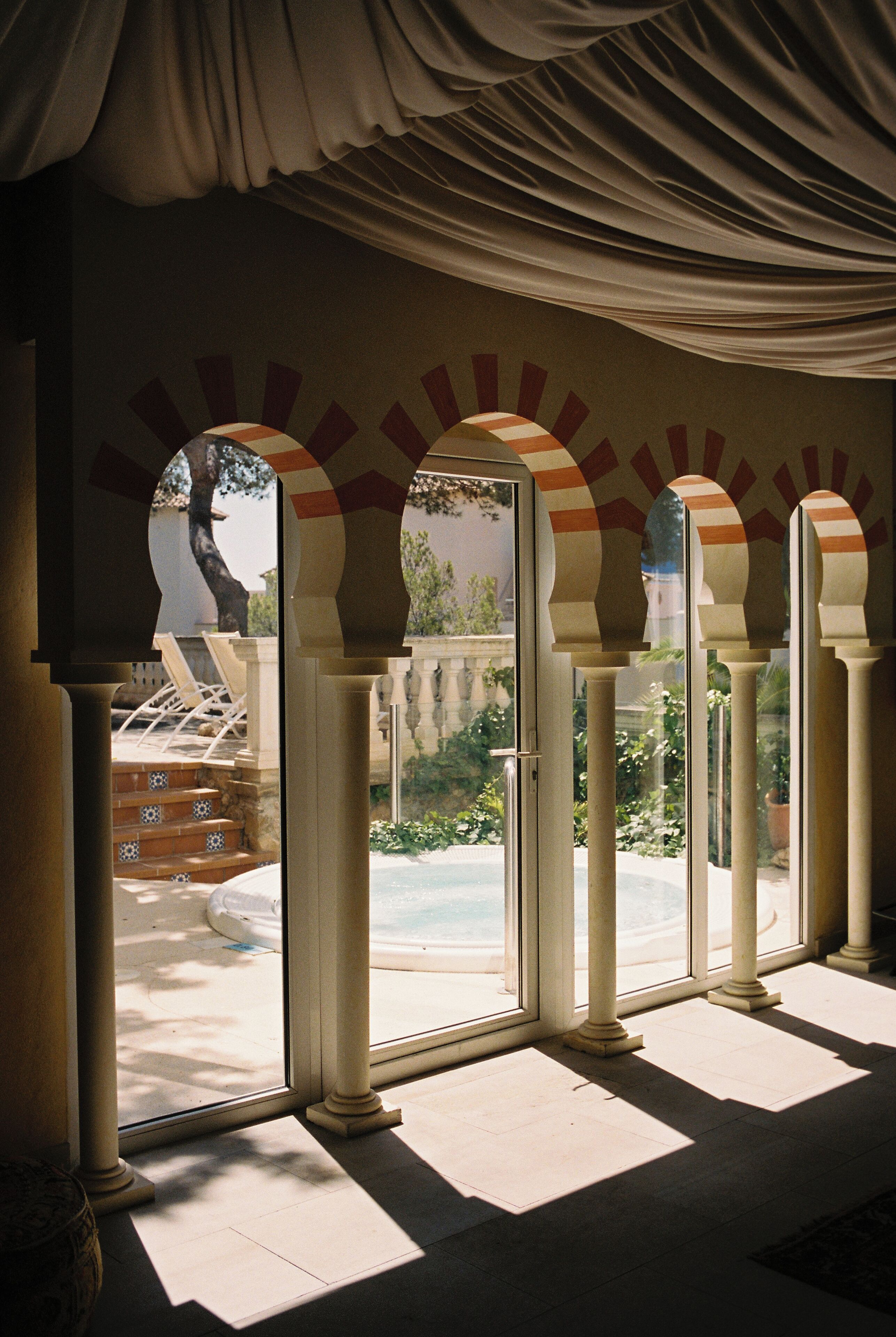 couples treatment room(s), sauna, hot tub, turkish bath/hammam