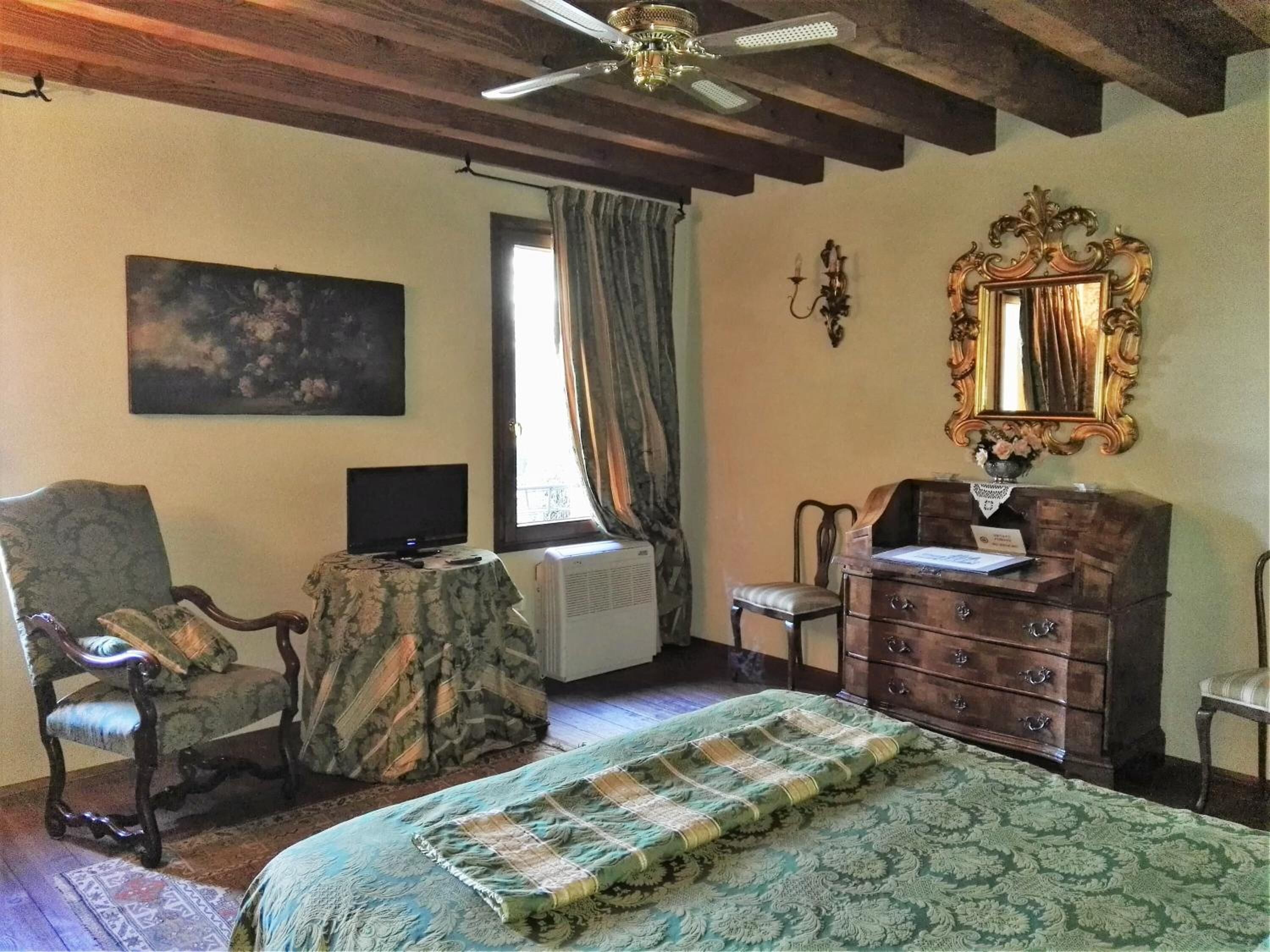 egyptian cotton sheets, select comfort beds, minibar, in-room safe