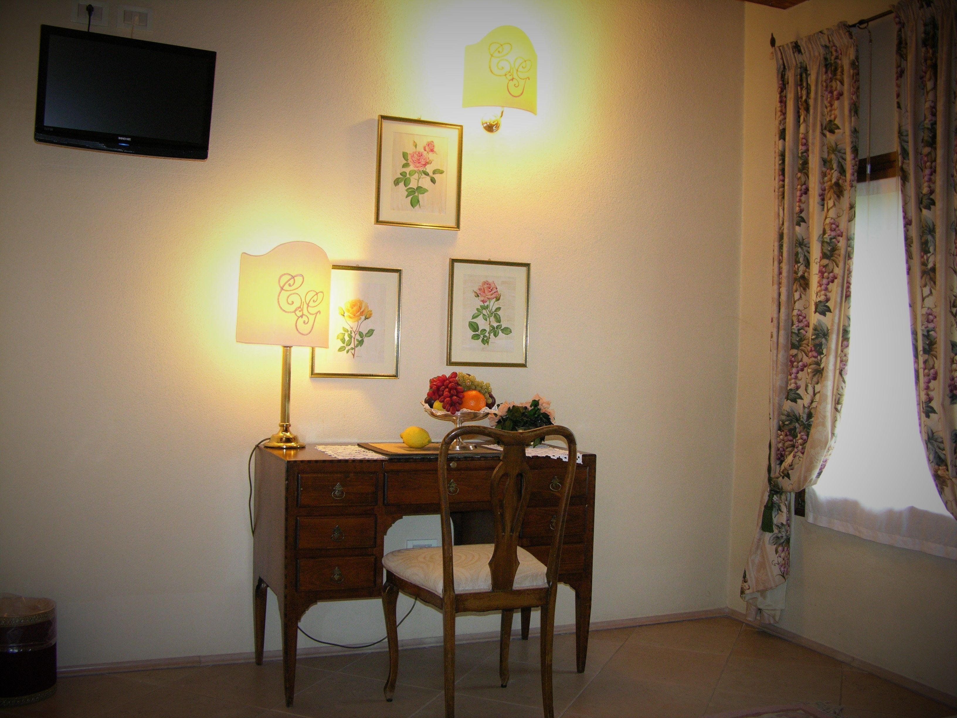 standard double room | egyptian cotton sheets, select comfort beds, minibar, in-room safe