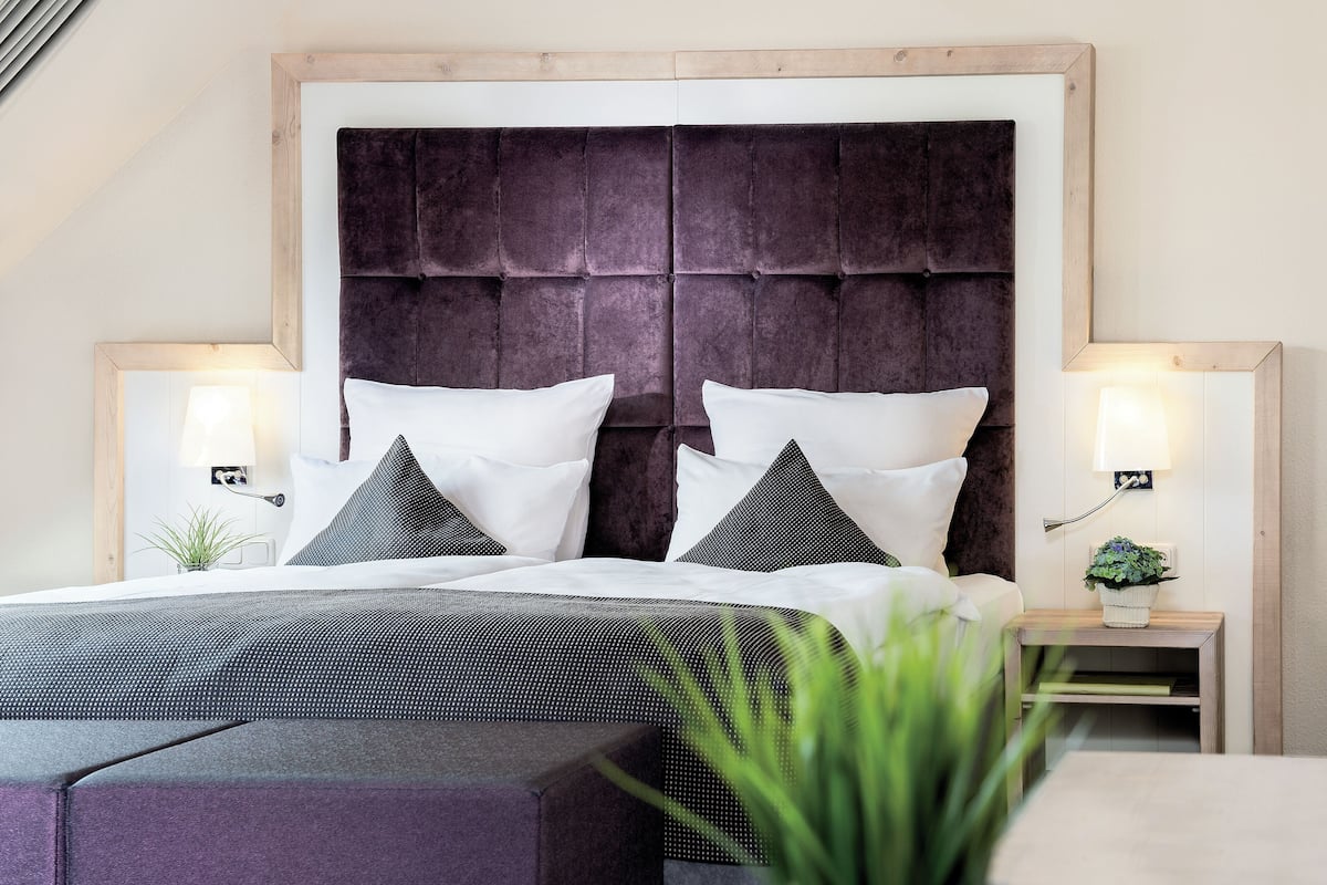 Junior-studiosviitti | Allergiatestatut vuodevaatteet, Tempur Pedic -patjalliset sängyt