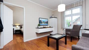 Family Room | Hypo-allergenic bedding, Tempur-Pedic beds, desk, blackout curtains