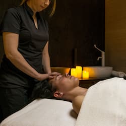 Sale per trattamenti di coppia, sauna, vasca idromassaggio