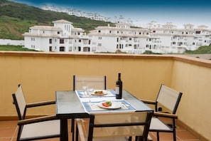 Penthouse | Balcony - Apartamentos Vista Real (La Línea de la Concepción)