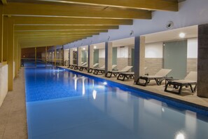 Indoor pool, outdoor pool - Hotel Serra da Estrela (Covilhã)