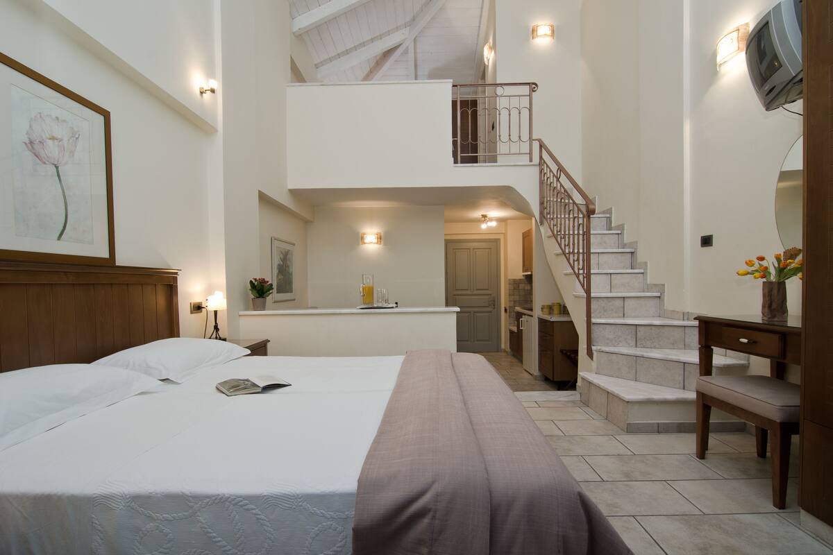 standard duplex (for 2-5 people, nefeli or kyveli ) | living area | 40-inch lcd tv with digital channels, tv