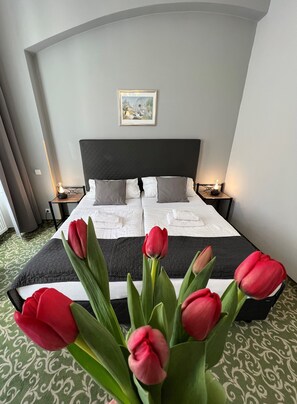 Deluxe Double or Twin Room | In-room safe, desk, free WiFi, bed sheets - Hotel Boston (Karlovy Vary)