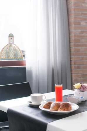 Breakfast area - Fly Boutique Hotel (Naples)