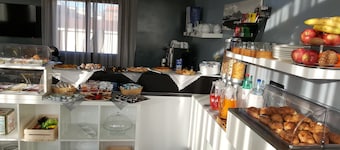 Fly Boutique Hotel