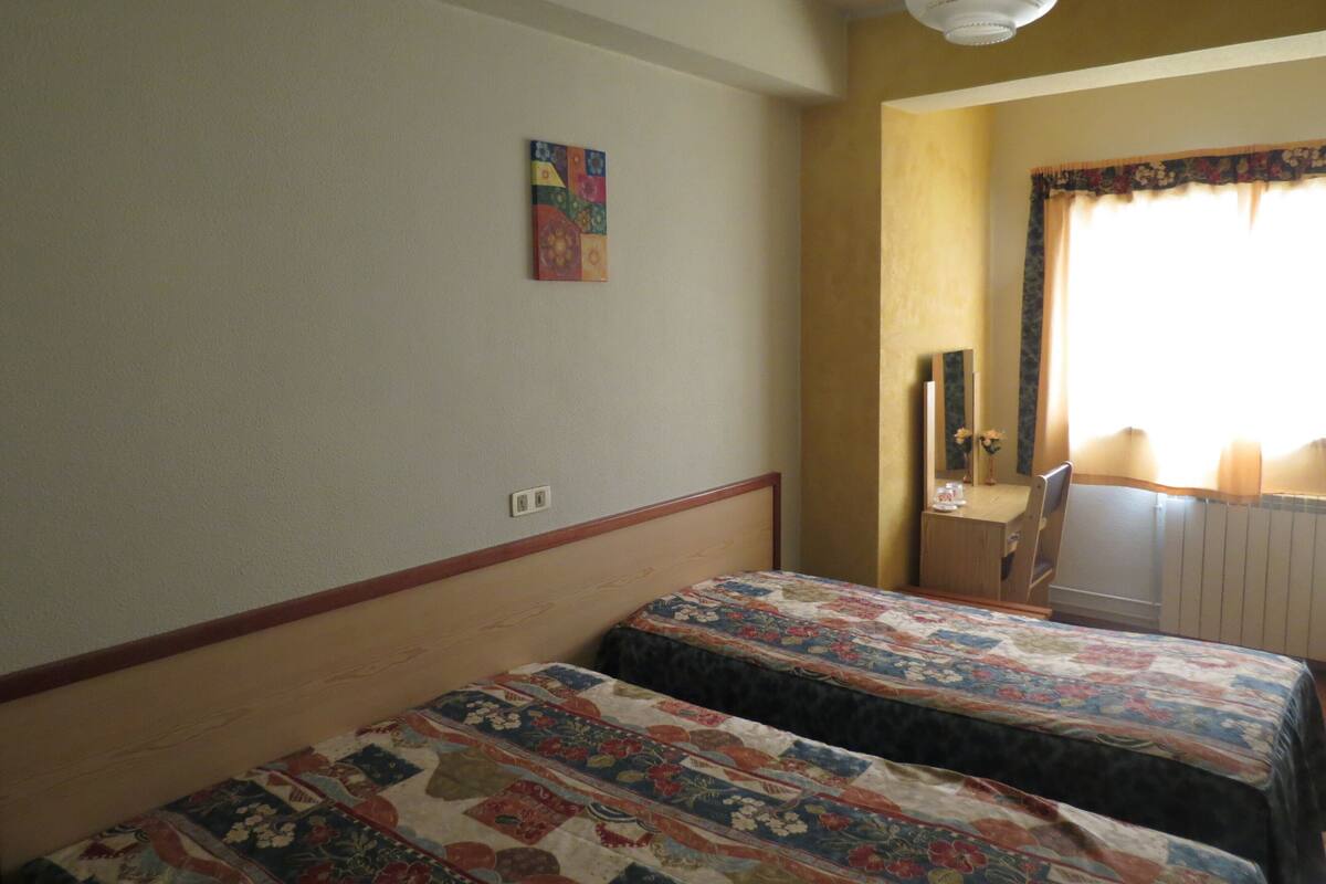 Wifi gratis y ropa de cama