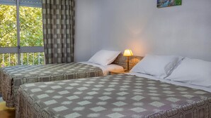 Room - Pereira Hostel & Guesthouse (Ourem)