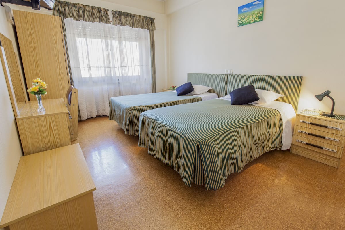 Wifi gratis y ropa de cama