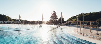 โรงแรมเฟียร์ ยาเรสไซเทิน