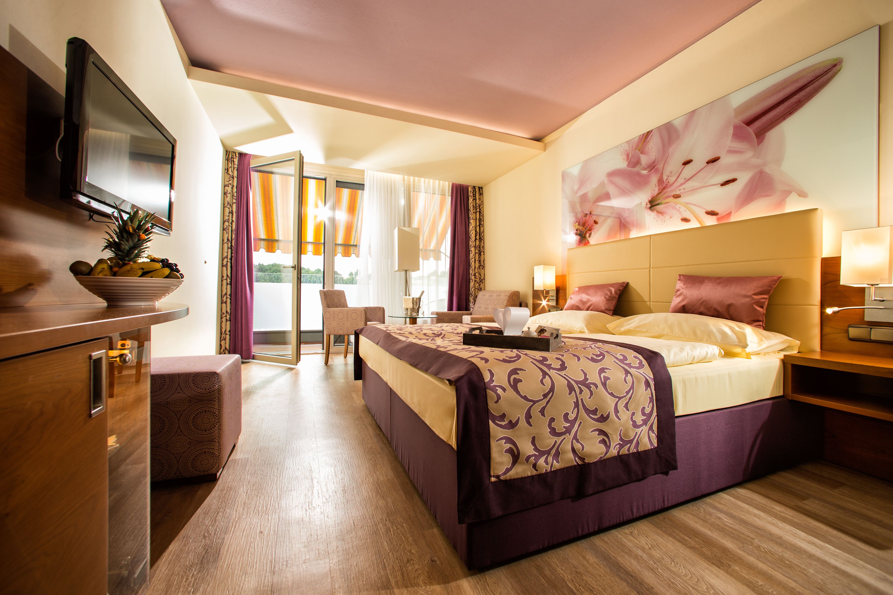 double room (lilie/orchidee) | minibar, in-room safe, free wifi, bed sheets
