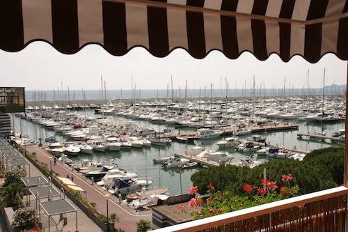 Hotel Ancora Riviera