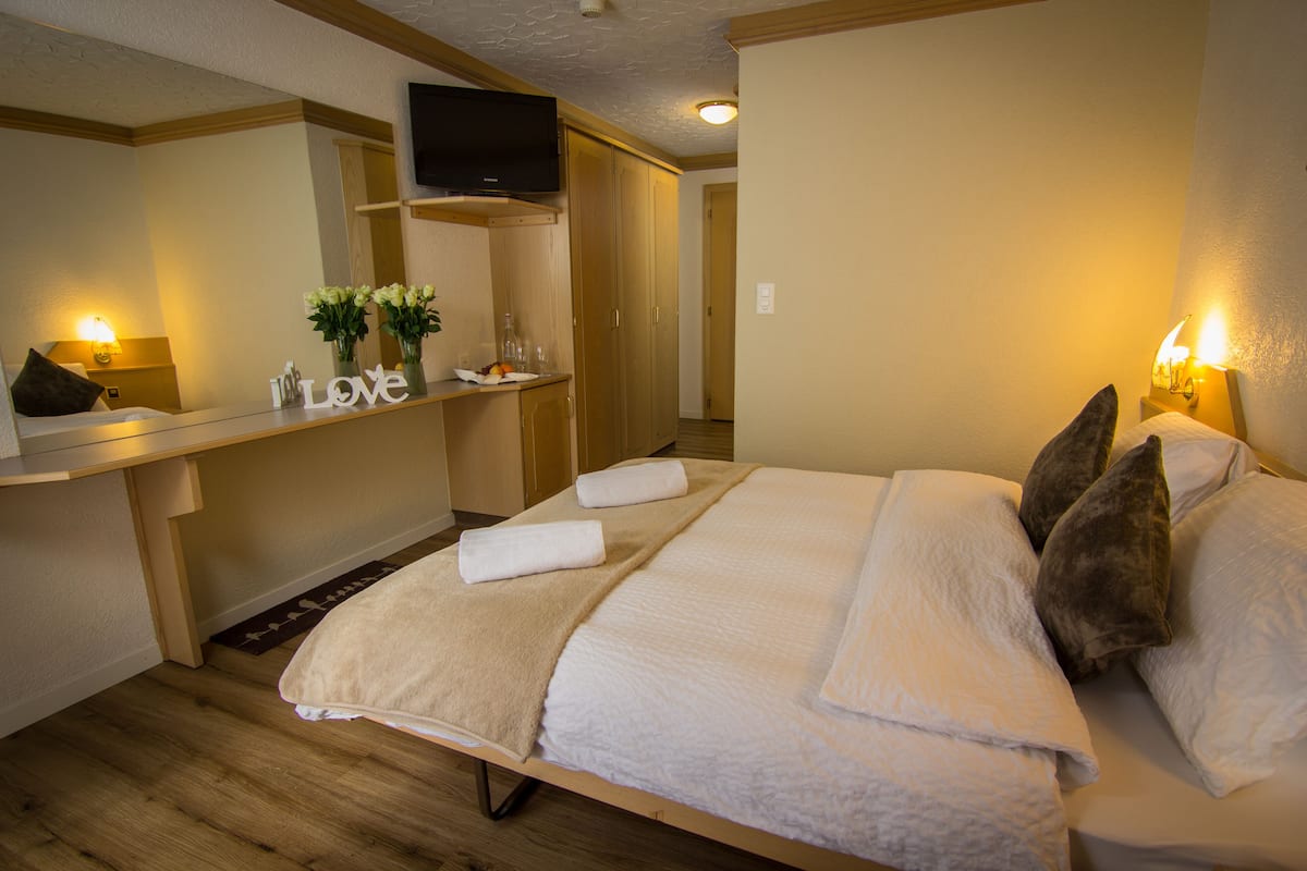 family suite, 1 bedroom, balcony, mountain view (only for 2 adults + 1-2 children) | in-room safe, desk, cots/infant beds, free wifi