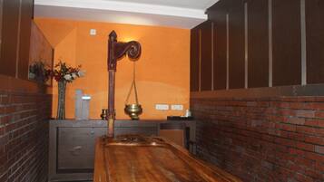 Steam room, deep-tissue massages, Thai massages, Ayurvedic treatments