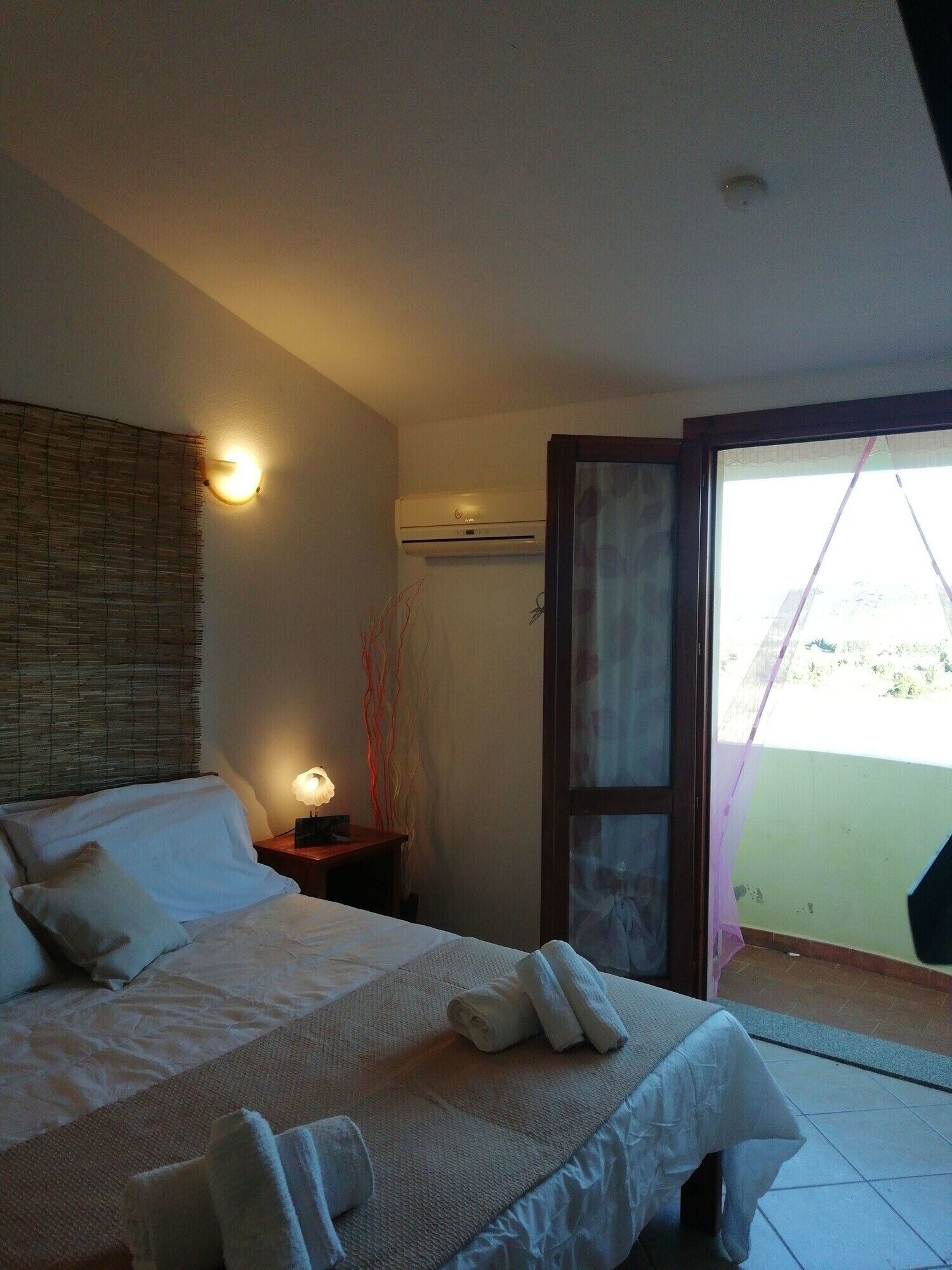 1 bedroom, hypo-allergenic bedding, in-room safe, individually decorated