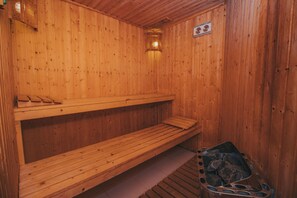 Hot stone massages, massages - Solar da Bica (São Vicente)