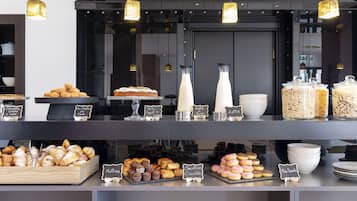Morgenmadsbuffet hver dag (7.90 EUR pr. person)