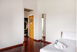 Standard Triple Room, Accessible, Non Smoking | Desk, soundproofing, free WiFi, bed sheets - B&B Hotel Sassuolo (Sassuolo)