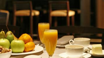 Daily continental breakfast (EUR 9.50 per person)