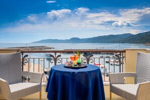 Panoramic Double Room, Sea View | Room amenity - Il Nuovo Gabbiano (Dorgali)