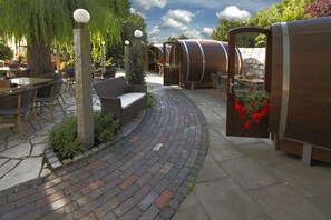 Terrace/patio - Landhotel Groß Schneer Hof (Friedland)