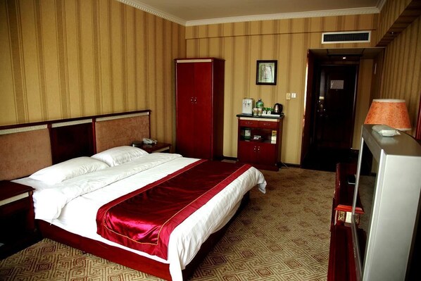 In-room safe, desk, blackout curtains, rollaway beds