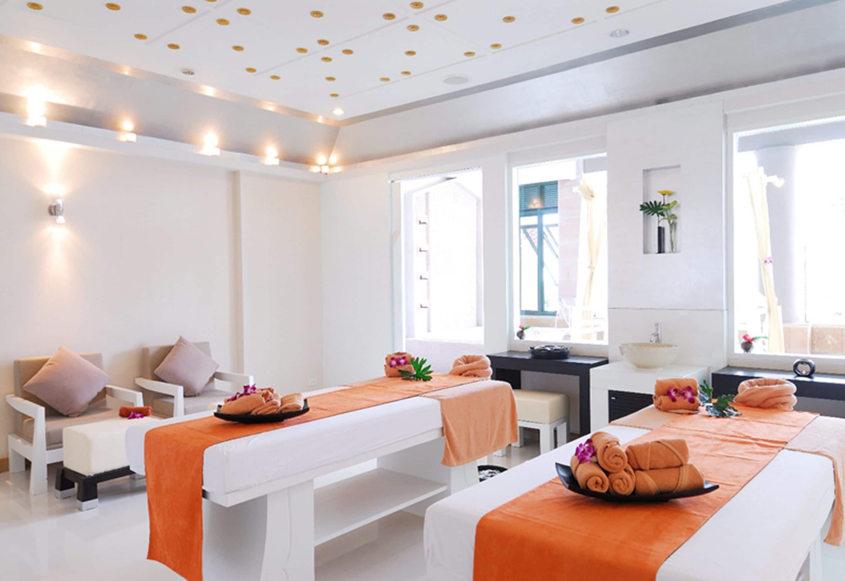 couples treatment room(s), hot tub, body treatments, hydrotherapy