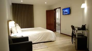 Coffres-forts dans les chambres, bureau, rideaux occultants