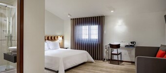 Aveiro Center Hotel