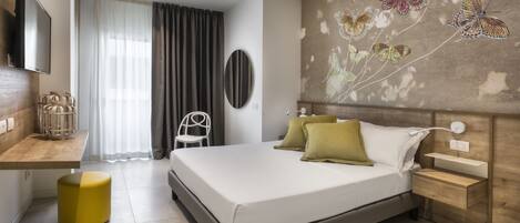 Minibar, in-room safe, desk, soundproofing