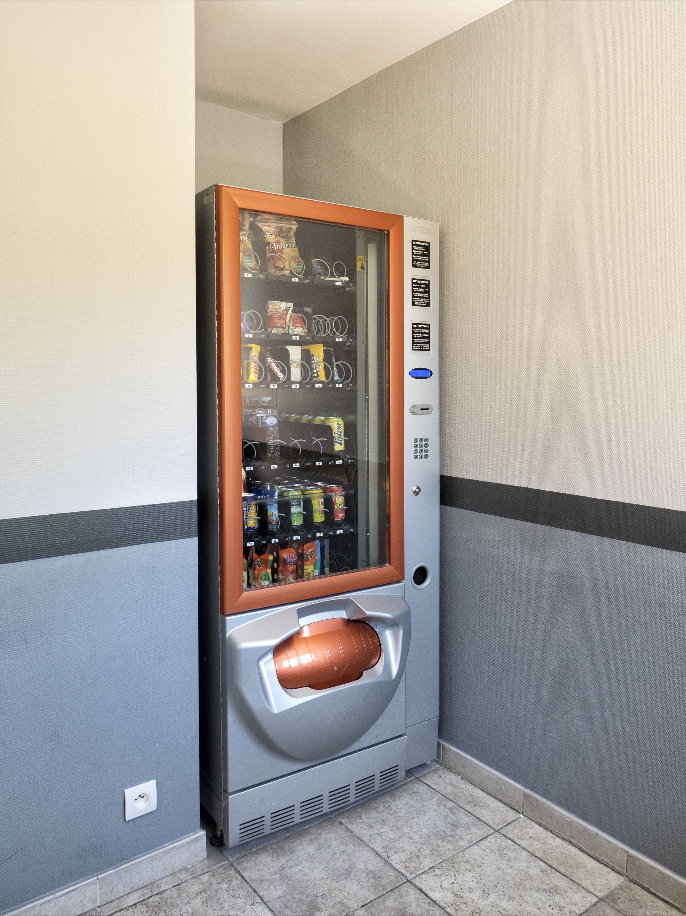 Photo - Residence Hotel Les Ducs De Chevreuse avec Hébergement, Repas & PDJ, Séminaire, Bureau & Parking