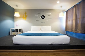 New Superior Room (Renovated) | セーフティボックス (室内)、デスク、WiFi (無料)、ベッドシーツ