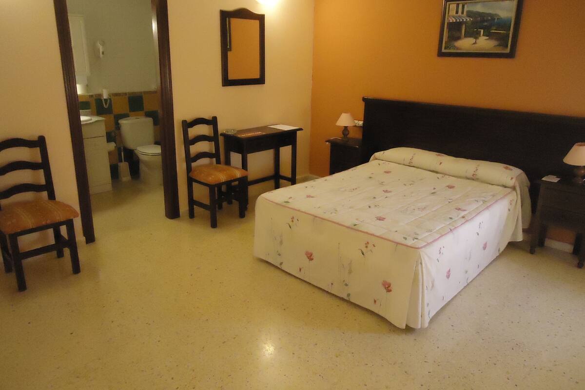 Colchones con pillow-top, wifi gratis y ropa de cama