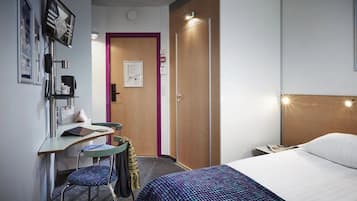 Commodore | Ropa de cama hipoalergénica, escritorio y cortinas blackout