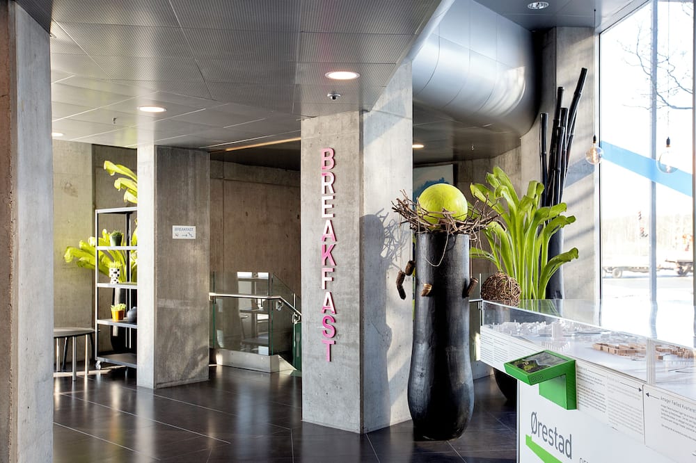 CABINN Metro Hotel