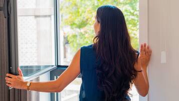 Literie de qualité supérieure, rideaux occultants, Wi-Fi gratuit