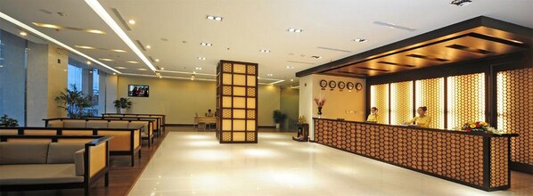 Lobby sitting area - Gold Hotel Hue (Hue)